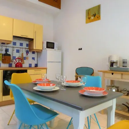Tatil Evi Aux Capitelles De Laure-Minervois