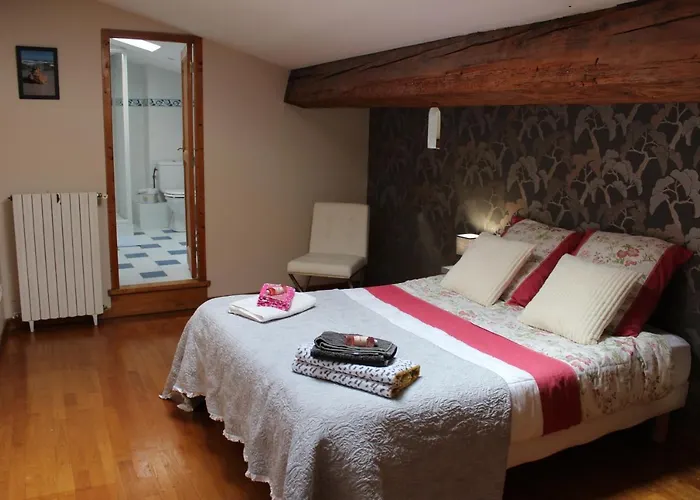 Aux Capitelles De Nyaraló Laure-Minervois