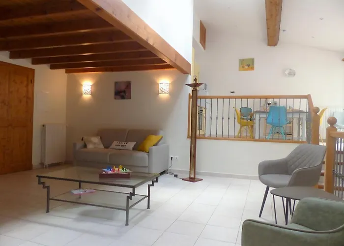 Aux Capitelles De Nyaraló Laure-Minervois